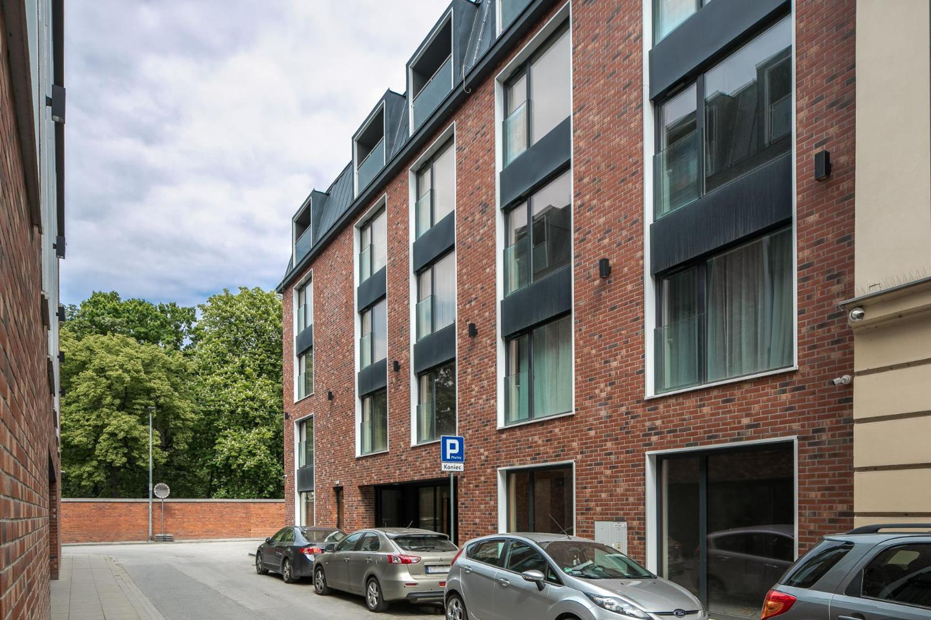 Iron Street By A11 Sauna Aparthotel *